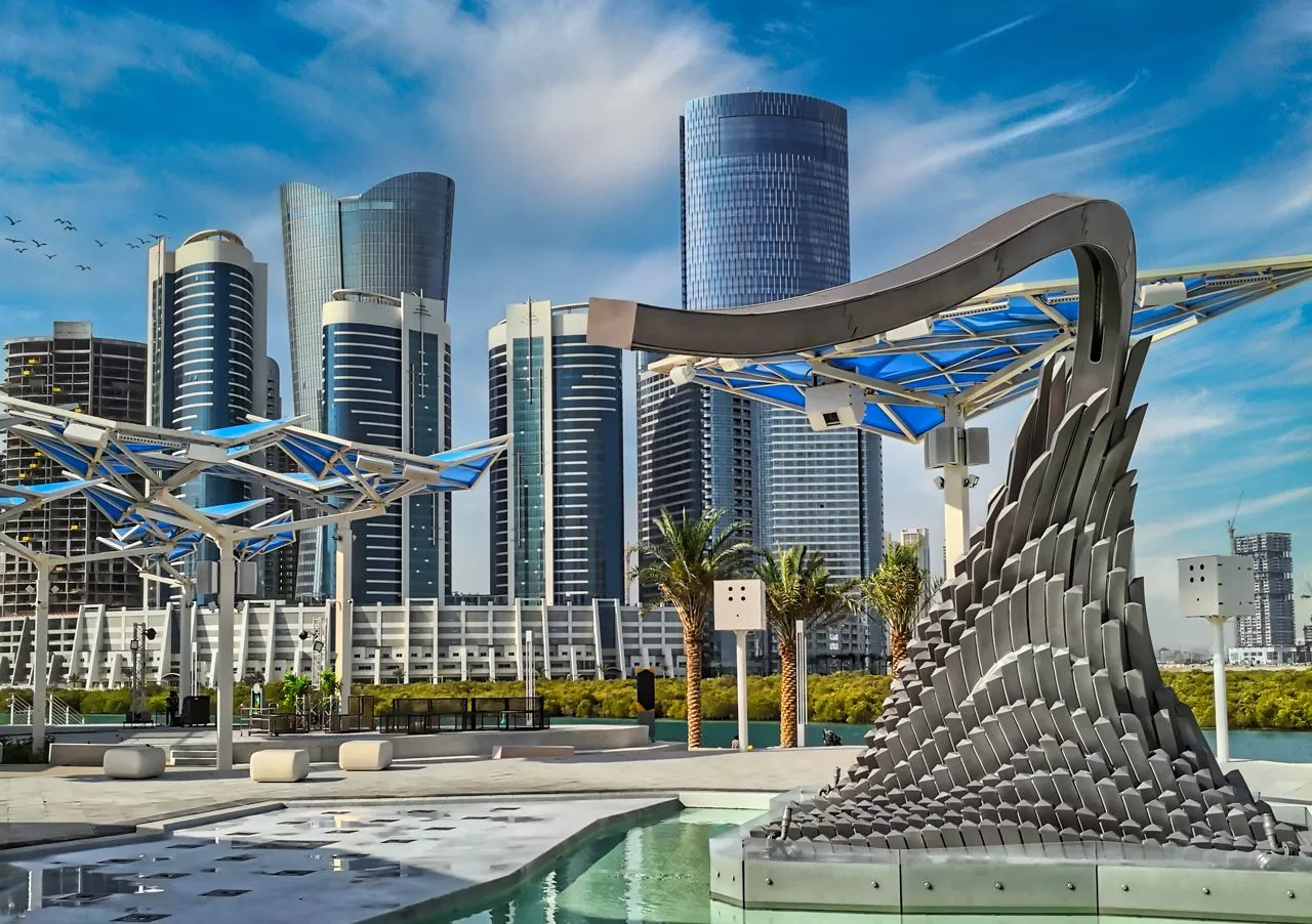 abu dhabi real estate market shows $1.8 billion transaction in Q2