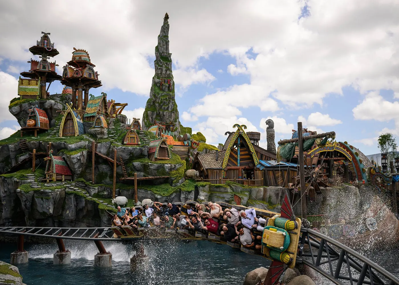 yas island, Disney