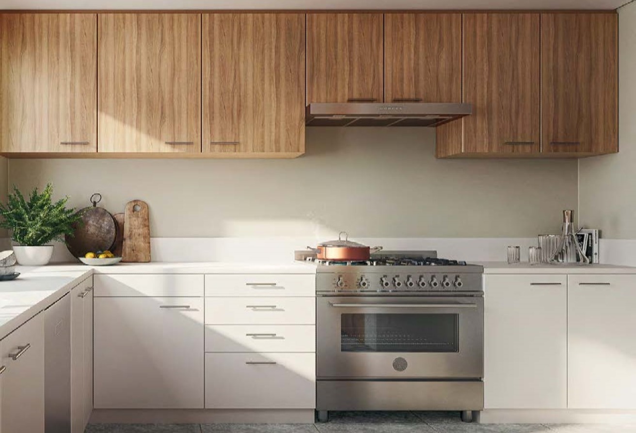 Mediterranean Style | Next to Corner | Single Row
