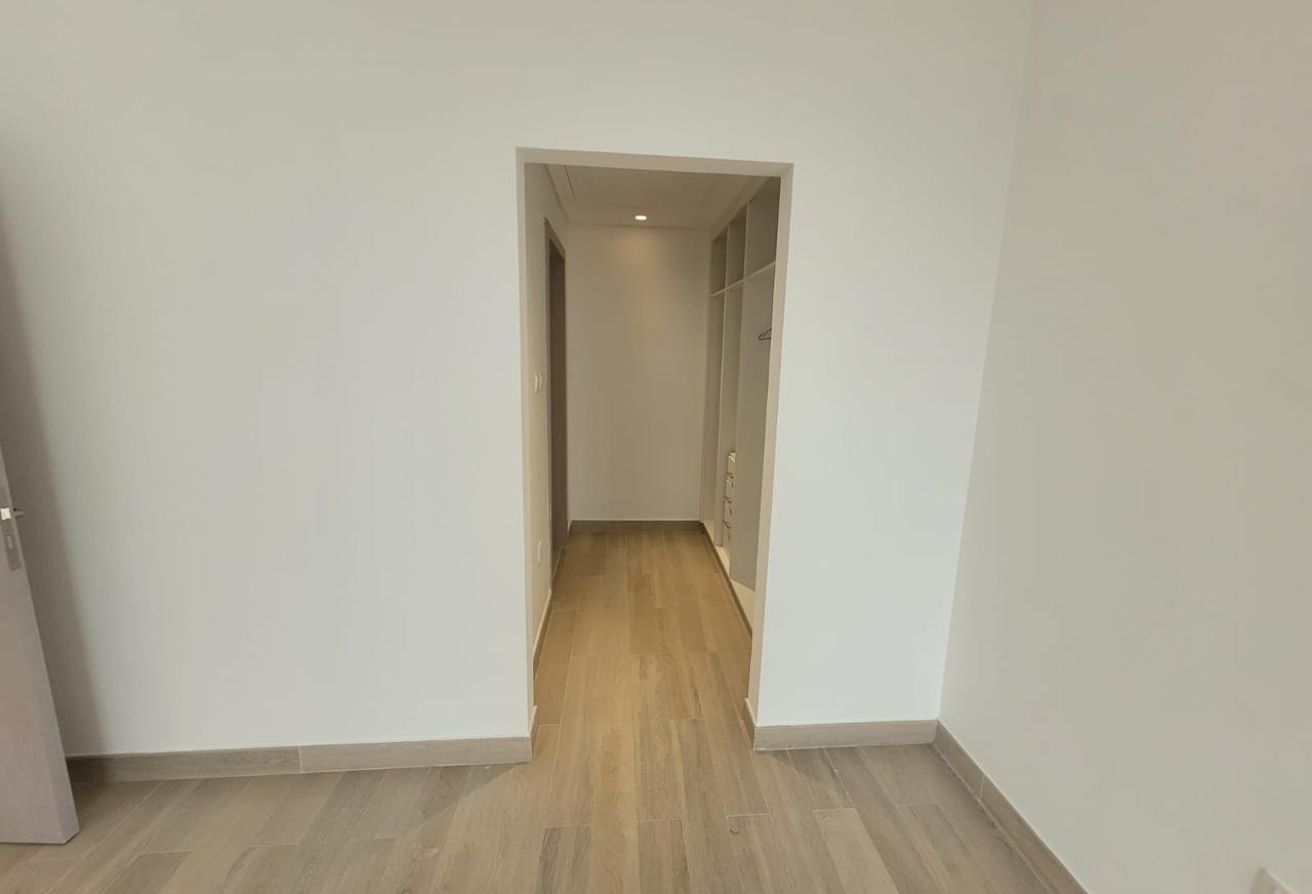 High Floor | Full Canal+Ferrari View | Balcony