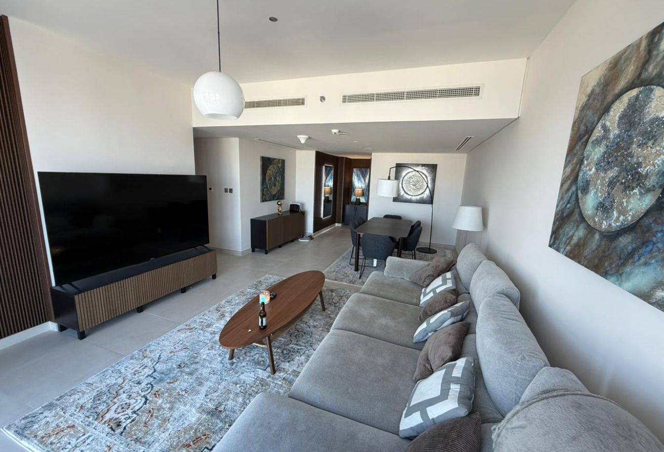 Fully Furnished | High Floor | Sea View | Height