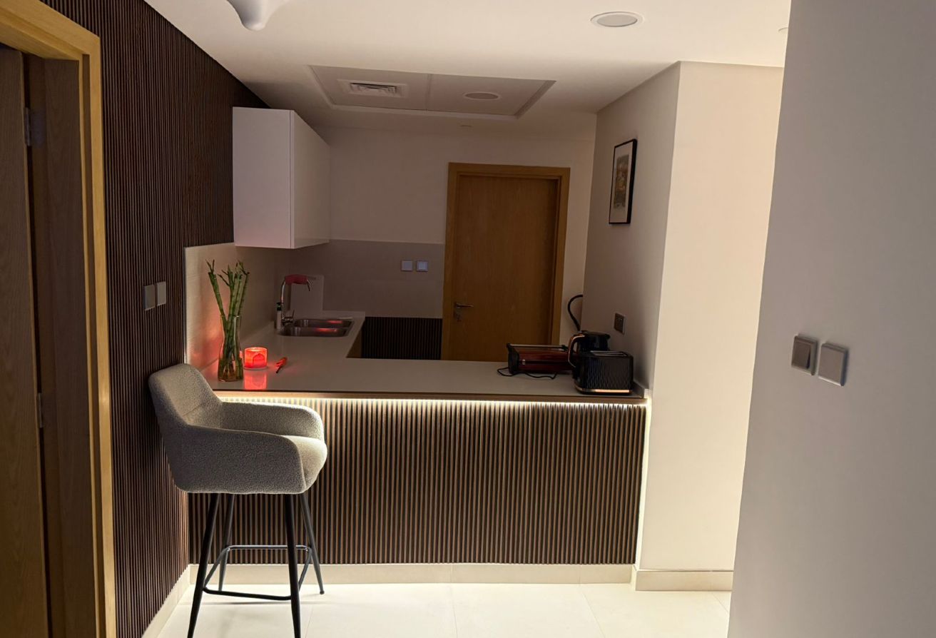Fully Furnished | High Floor | Sea View | Height
