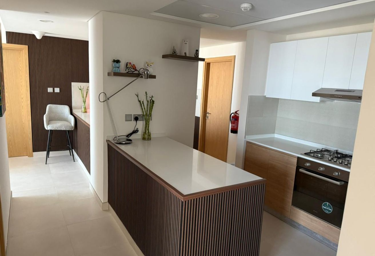 Fully Furnished | High Floor | Sea View | Height