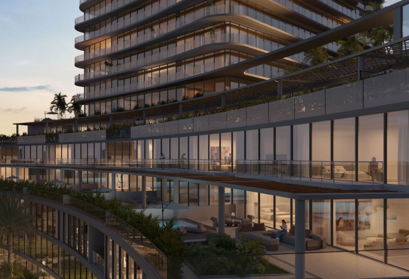High Floor | Skyline View | with Balconies