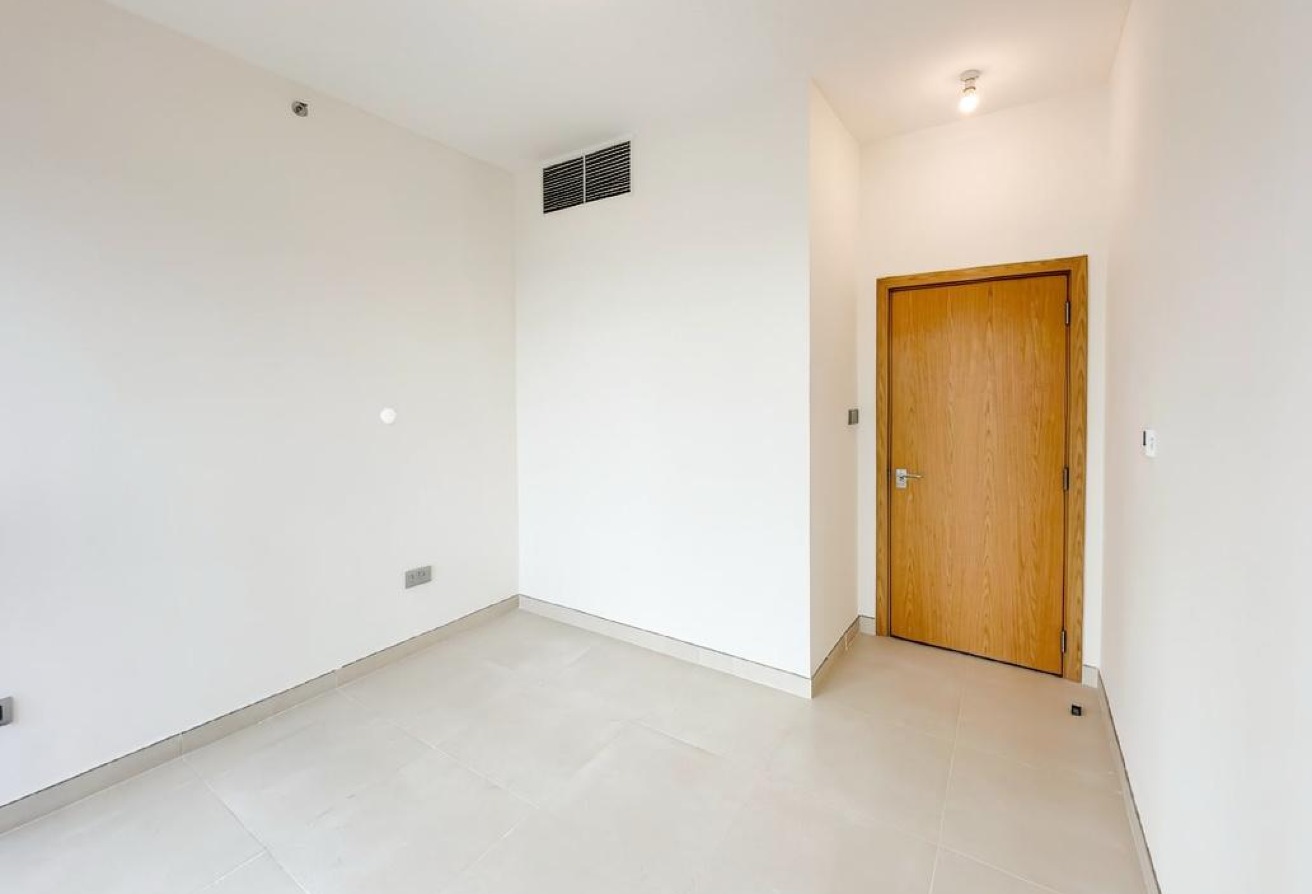 Big Layout | Vacant | Flexible Payment | Balcony