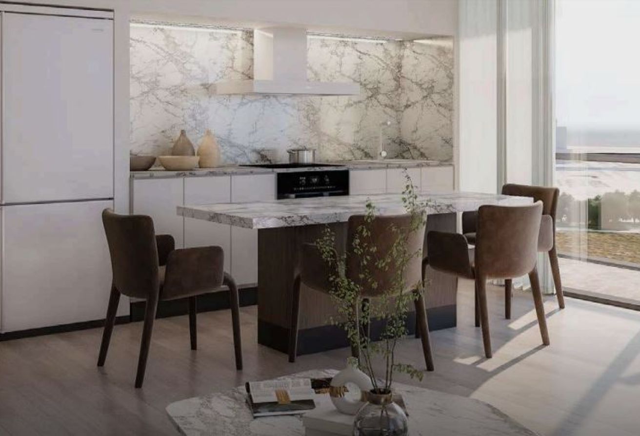 Corner Unit | High Floor | Partial Sea View