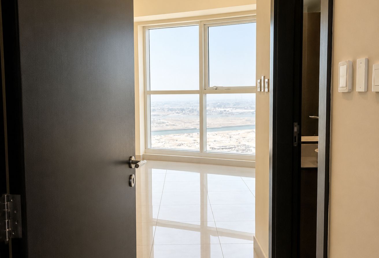 Corner Unit | High Floor | Mangrove View | Balcony