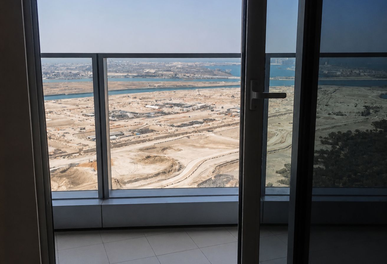 Corner Unit | High Floor | Mangrove View | Balcony