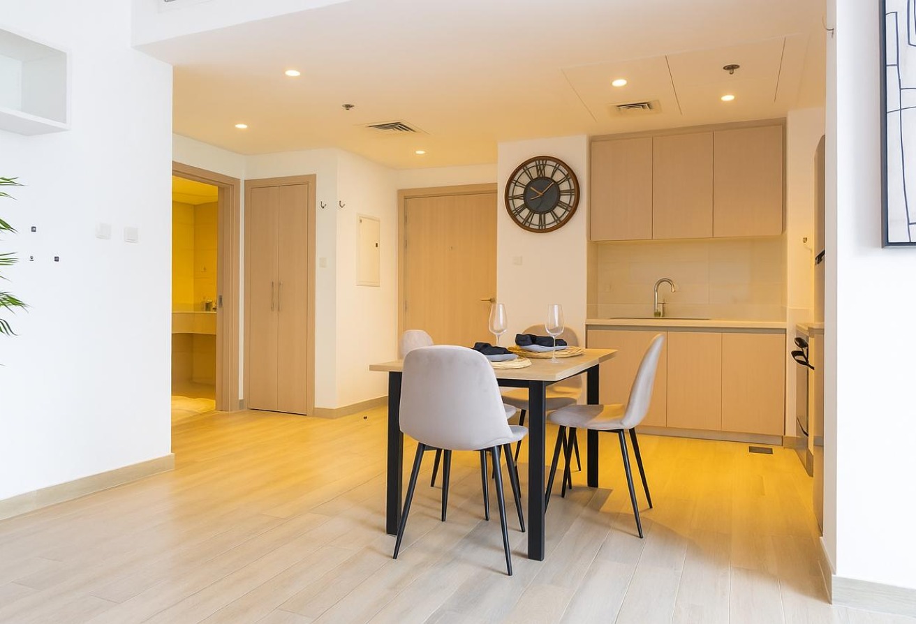Fully Furnished Unit | Open Kitchen | with Balcony