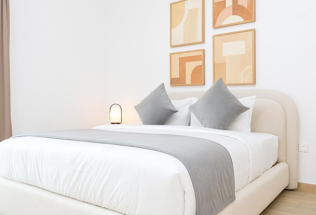 Fully Furnished Unit | Open Kitchen | with Balcony