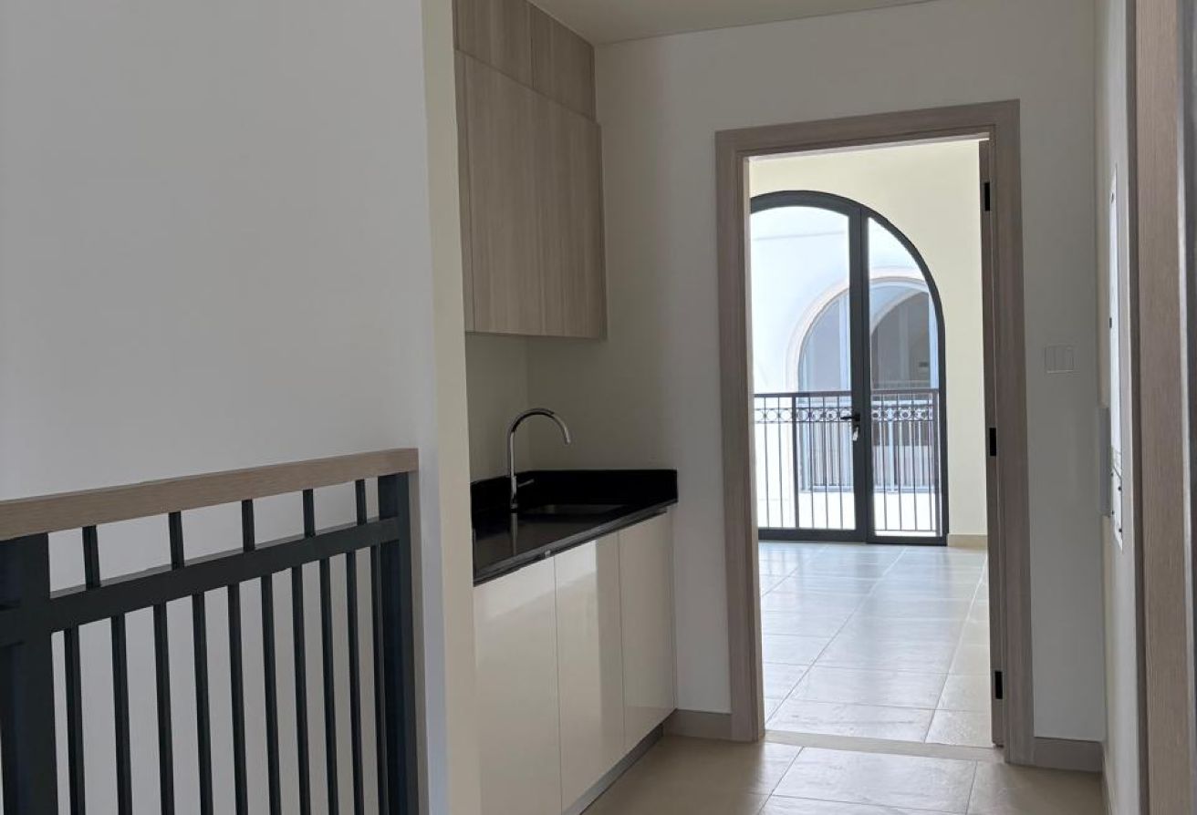 Ready to Move In | Double Row | Modern Arabic