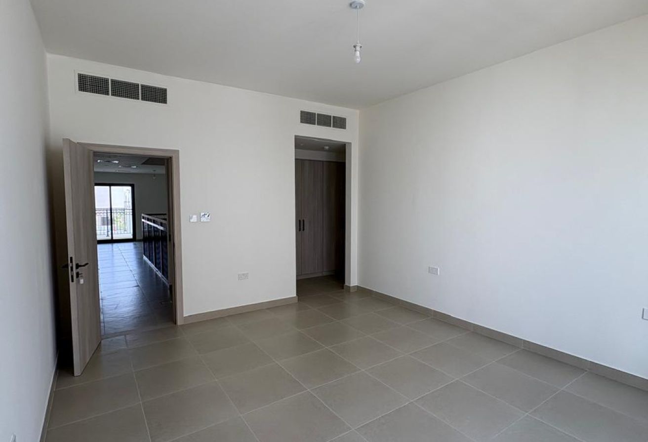 Ready to Move In | Double Row | Modern Arabic