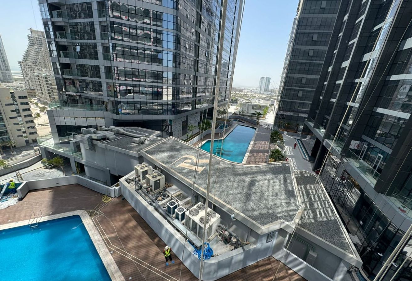 Ready to Move In |Pool View |with Study |Boulevard
