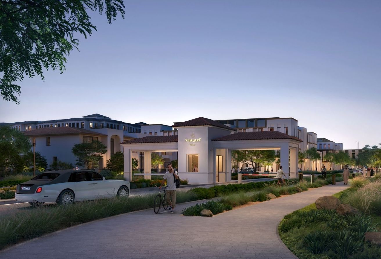 HOT DEAL | Single Row | Corner Unit | Big Plot