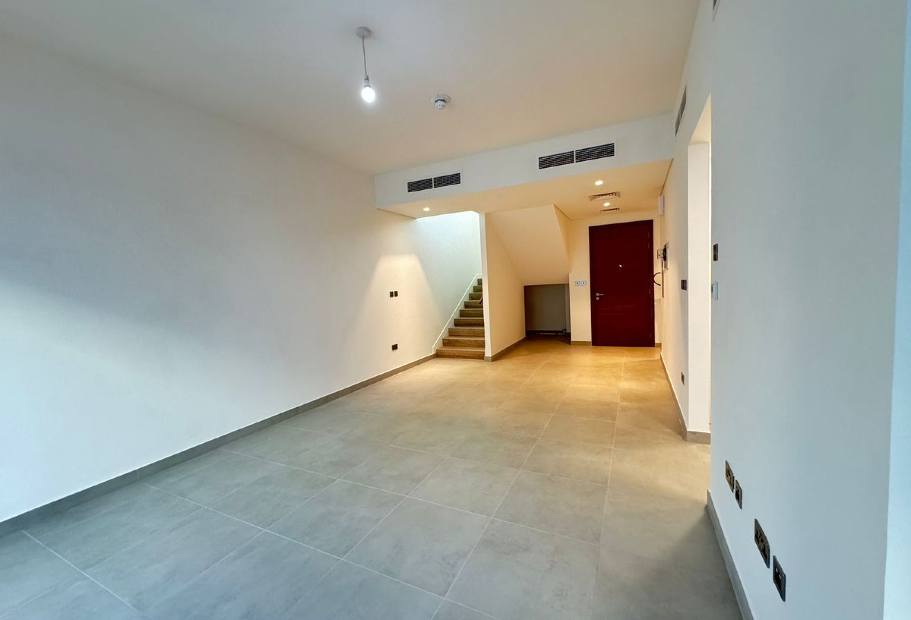 HOT DEAL | Single Row | Private Garden
