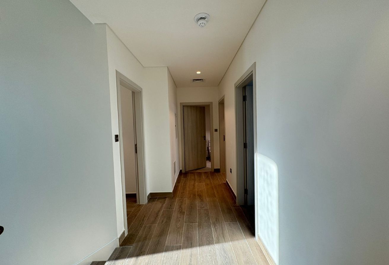 HOT DEAL | Single Row | Private Garden