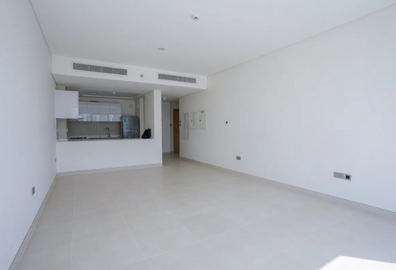 Sea View |Ready to Move In |with Balcony |Height