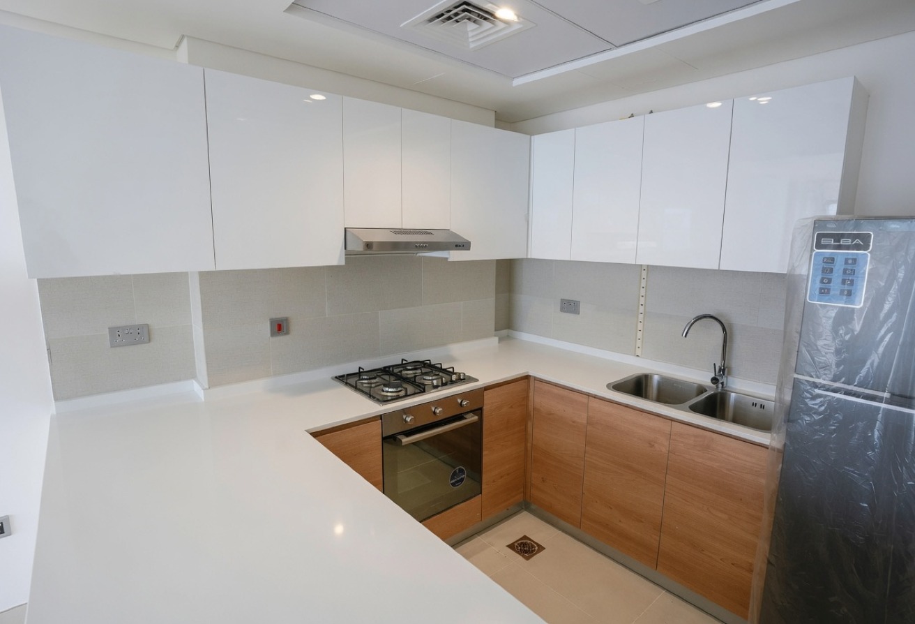 Sea View |Ready to Move In |with Balcony |Height