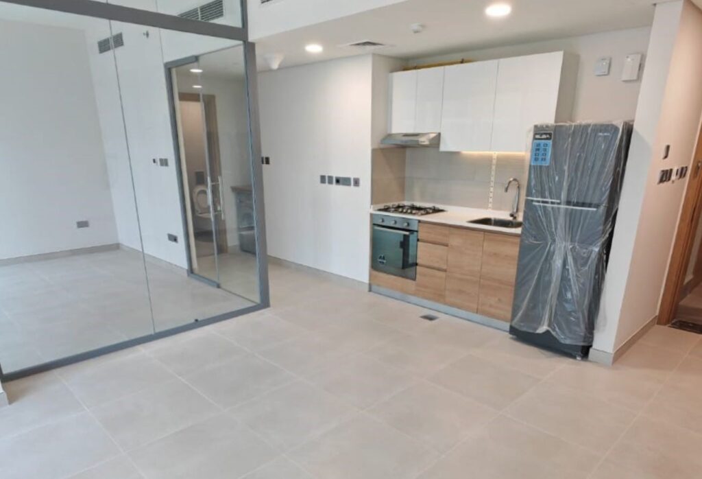 Ready to Move In | High Floor | Open Kitchen