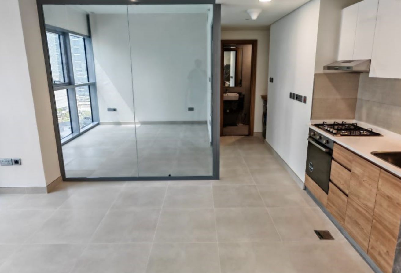 Ready to Move In | High Floor | Open Kitchen