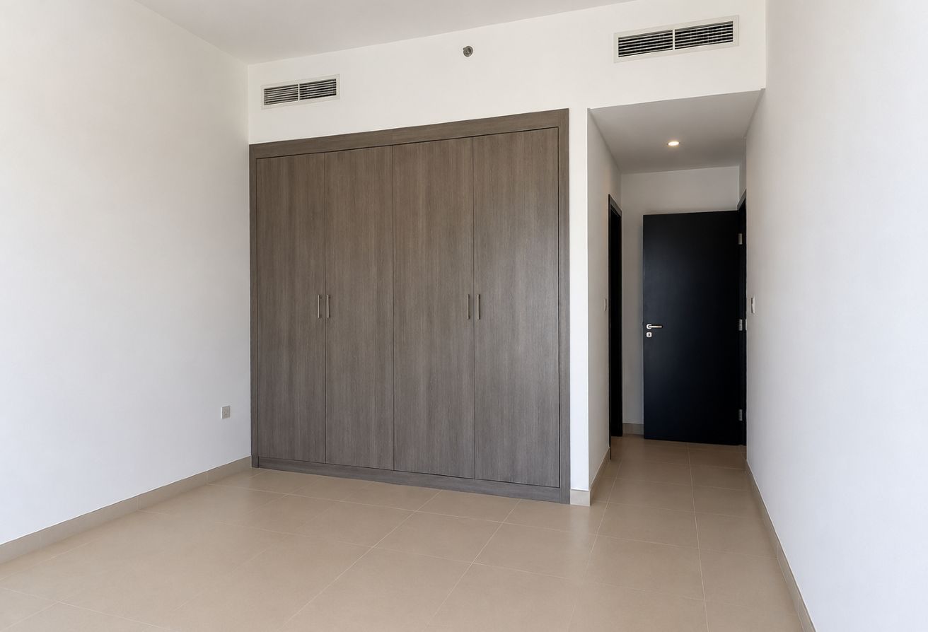 Partial Sea View | High Floor | Balcony | Vacant