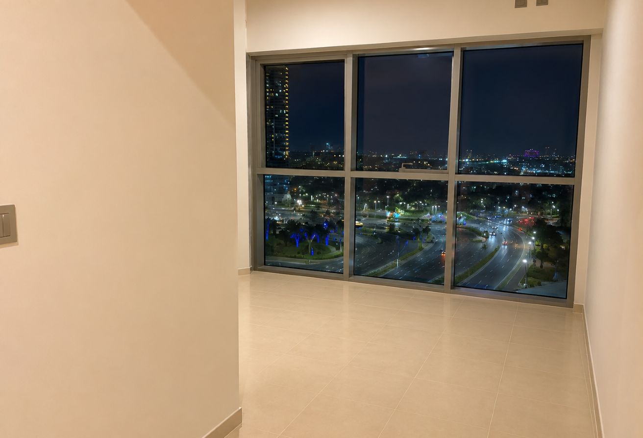 Ready to Move In | City View | Balcony | Boulevard