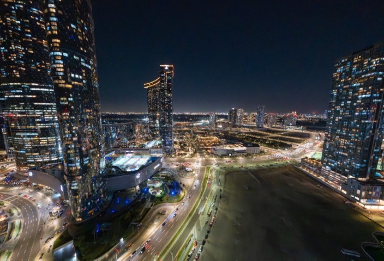 Partial Canal View | High Floor | Ready to Move In