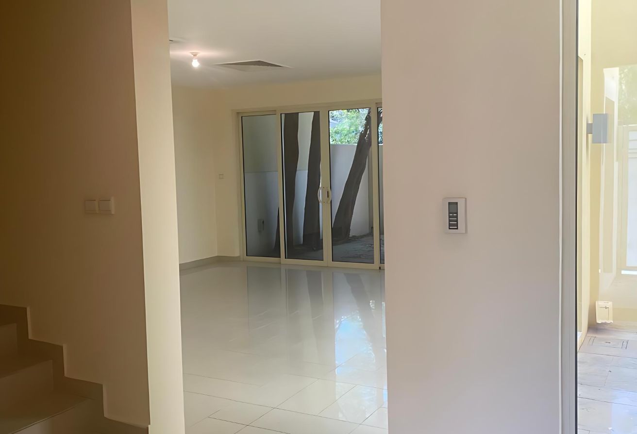 Single Row | with Maidsroom | G+2 Townhouse