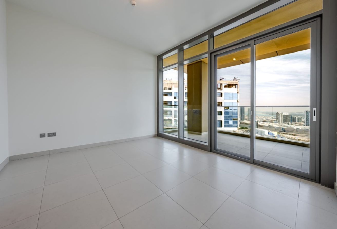High Floor | Canal View | Vacant Unit | Balcony