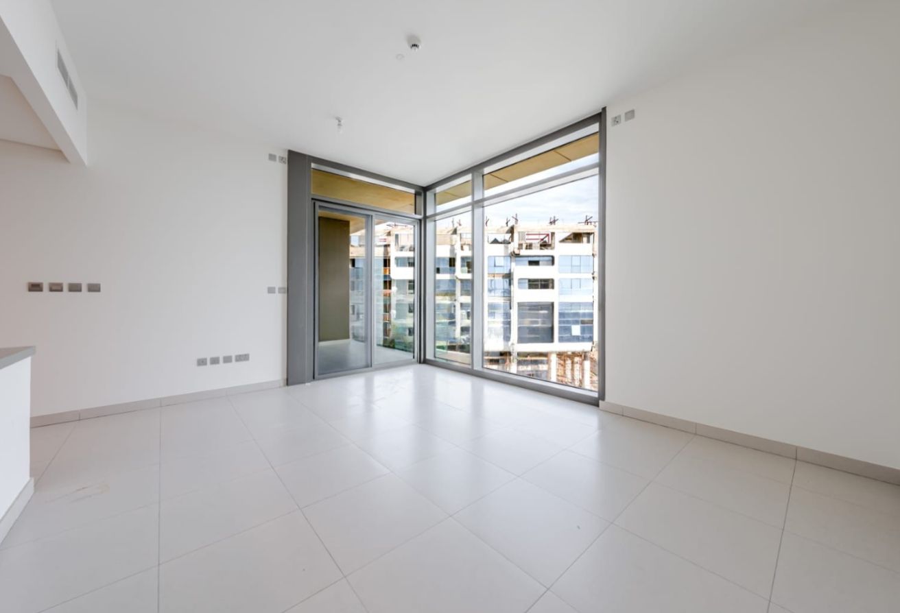 High Floor | Canal View | Vacant Unit | Balcony
