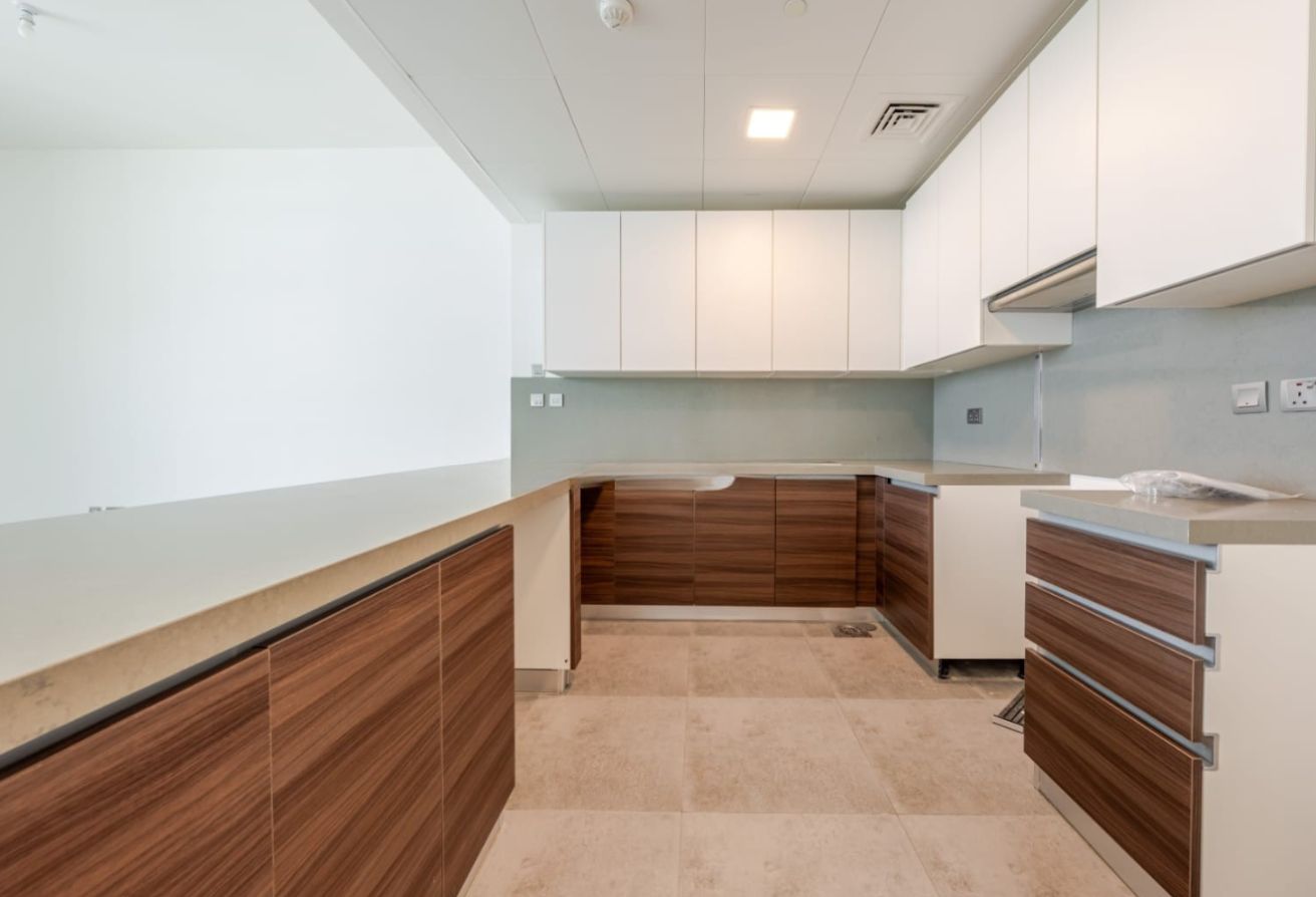 High Floor | Canal View | Vacant Unit | Balcony