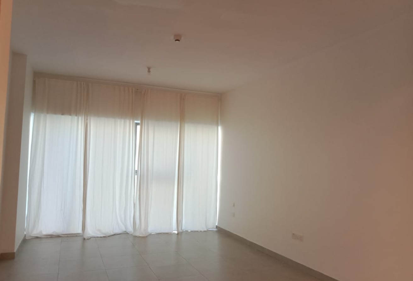 Next to Corner | Ready To Move In | with Balcony