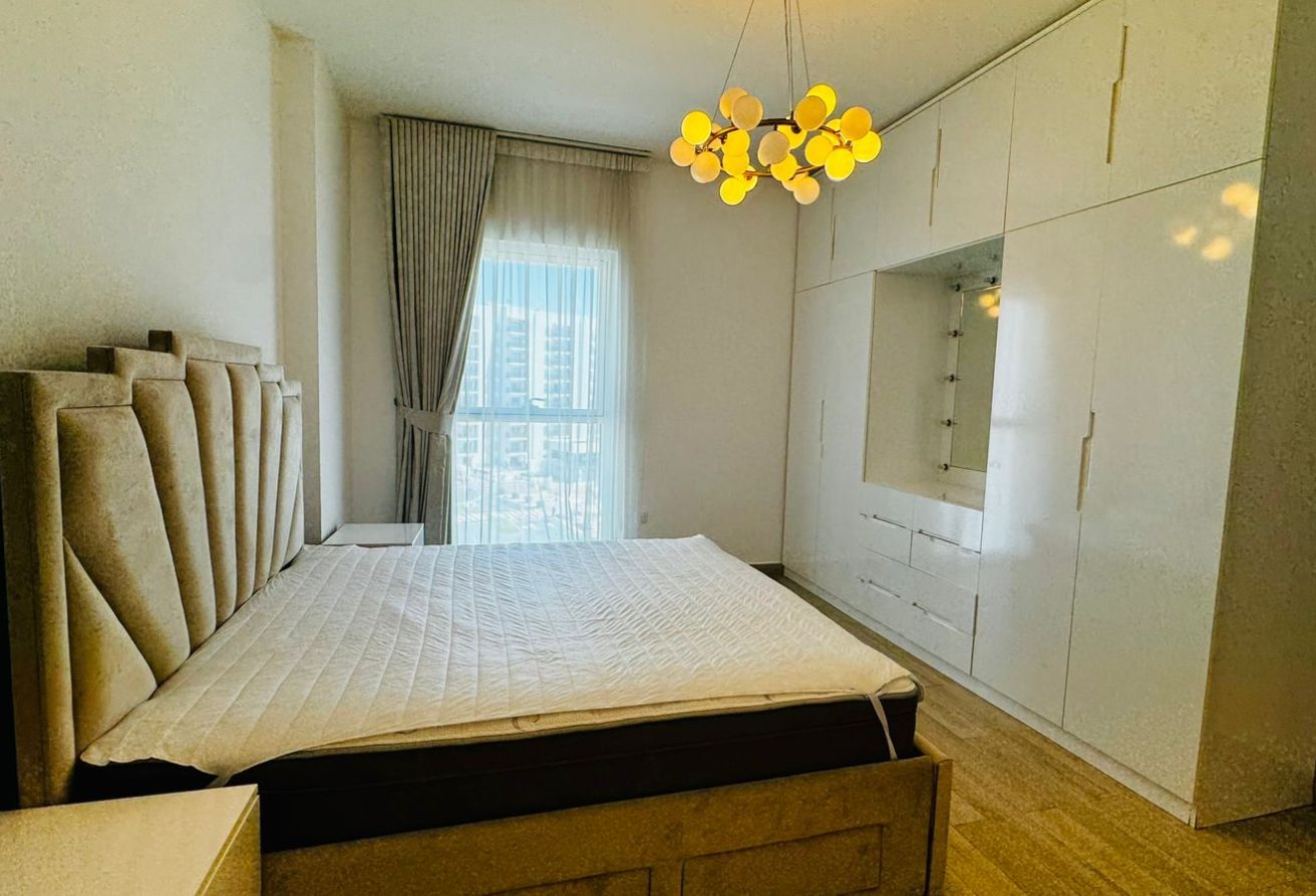 Full Canal View |Ready to Move In |Fully Furnished