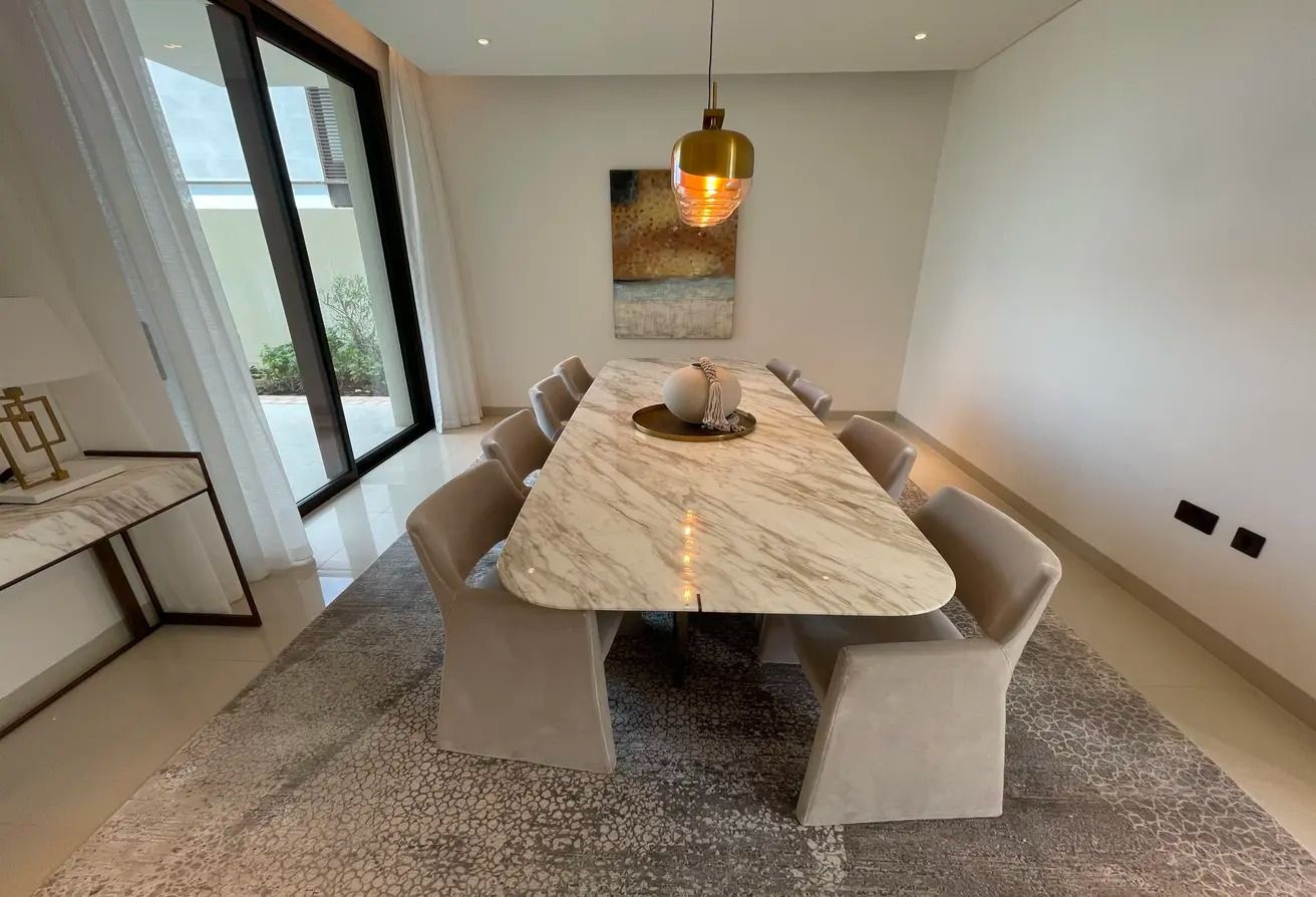 Single Row | High Ceiling | Show Kitchen | Ghaf