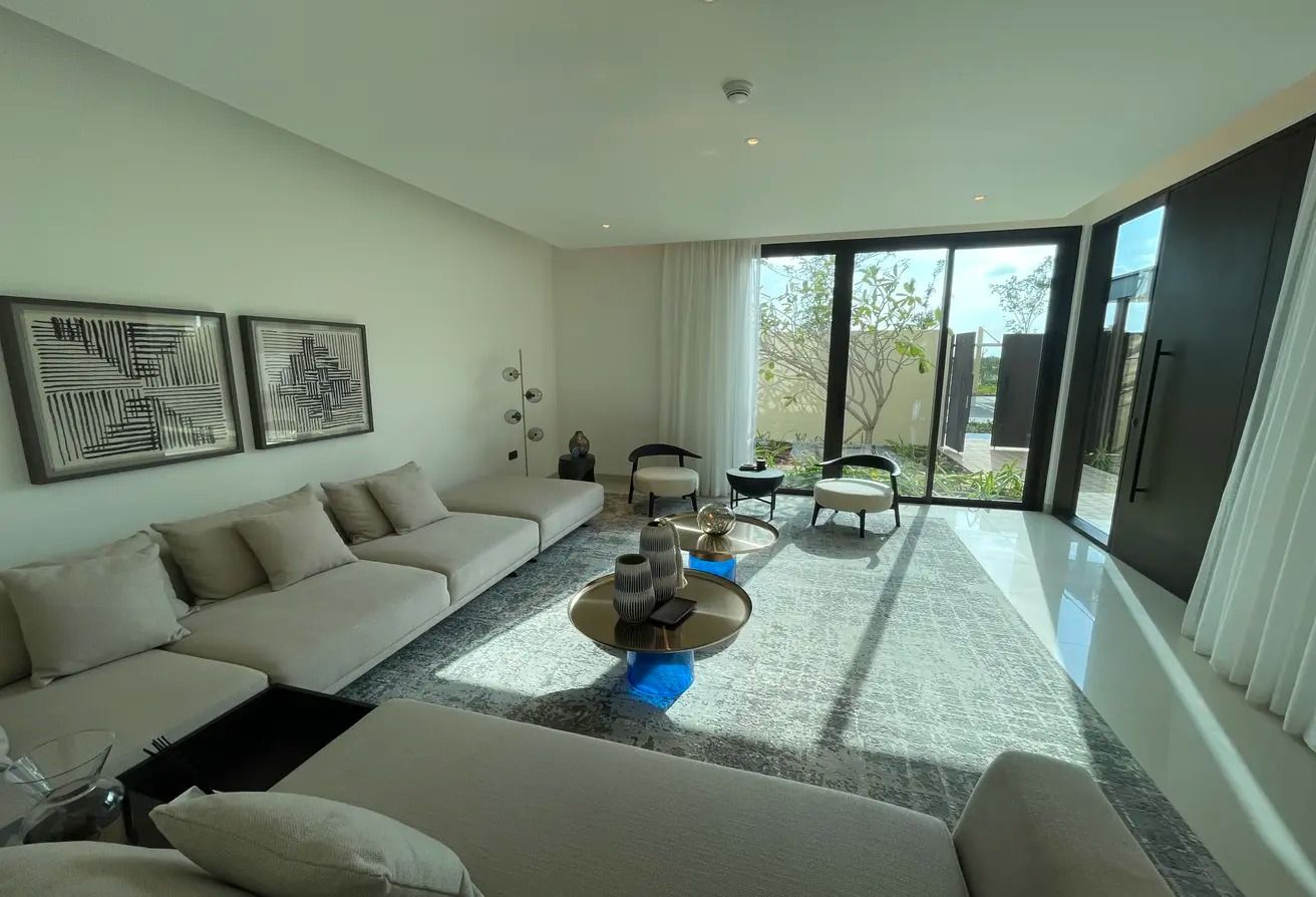 Single Row | High Ceiling | Show Kitchen | Ghaf