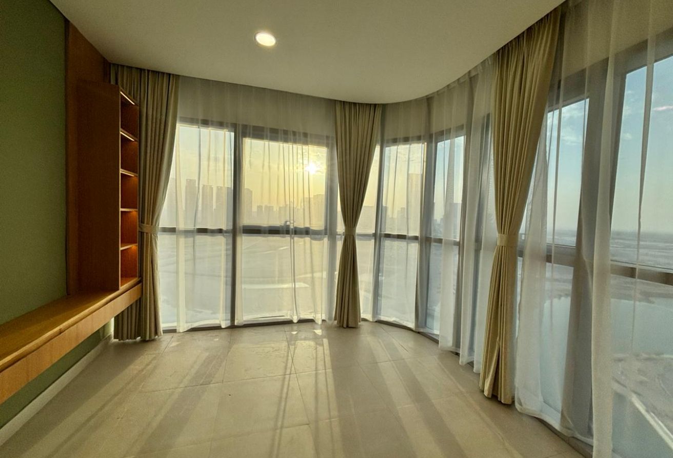 Upgraded Unit | Vacant | Canal View Bay