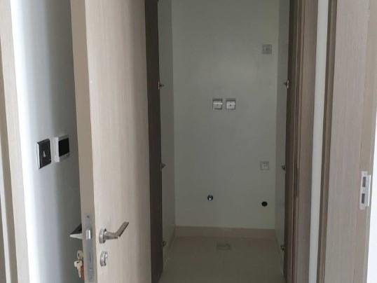 Well Maintained | High Floor | with Balcony