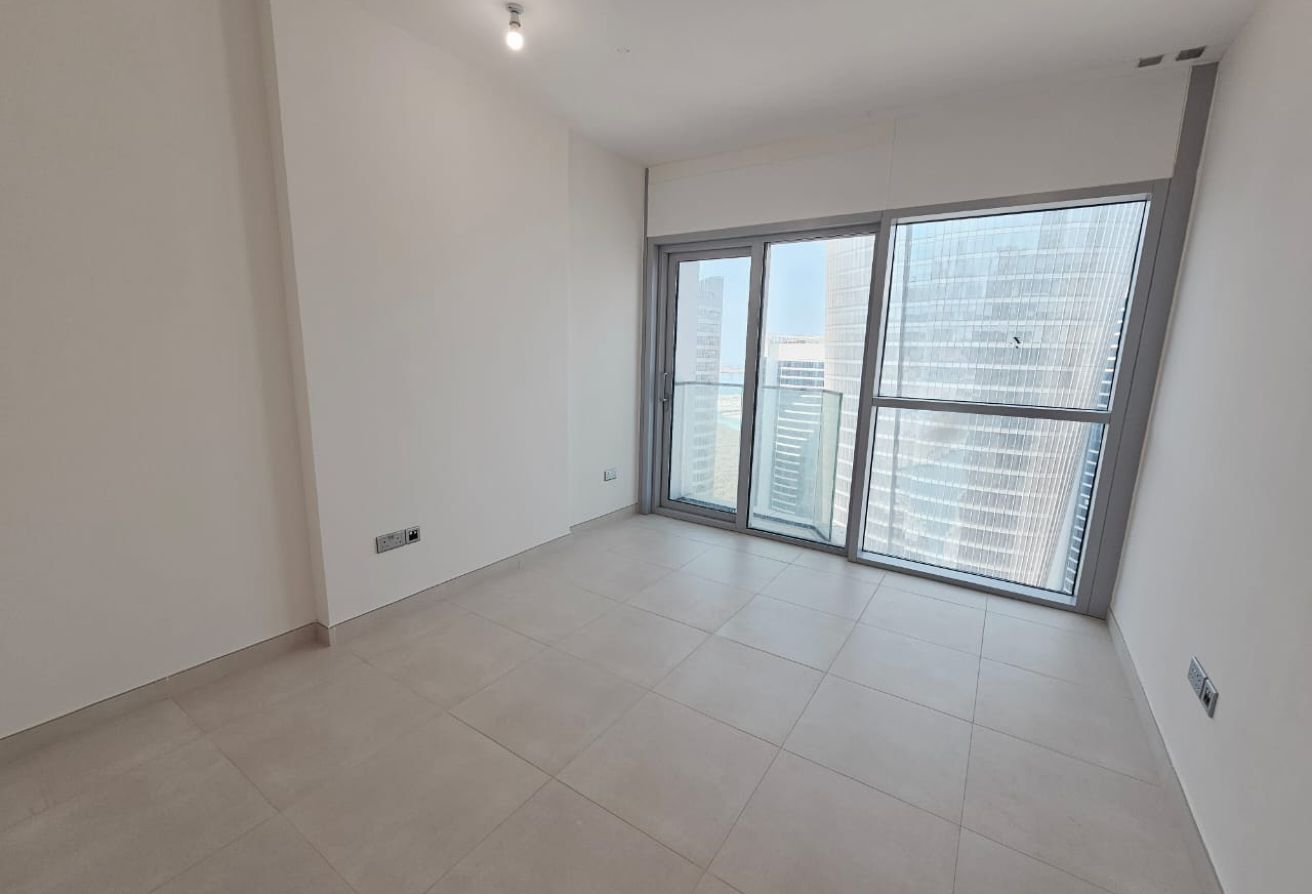 Pool View | Open Kitchen | Balcony | Viewz 1
