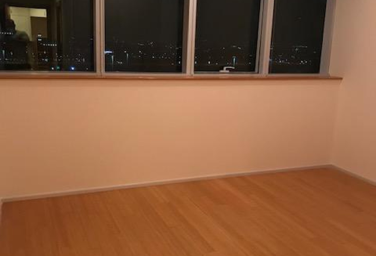 High Floor | Corner Unit | City View |with Balcony