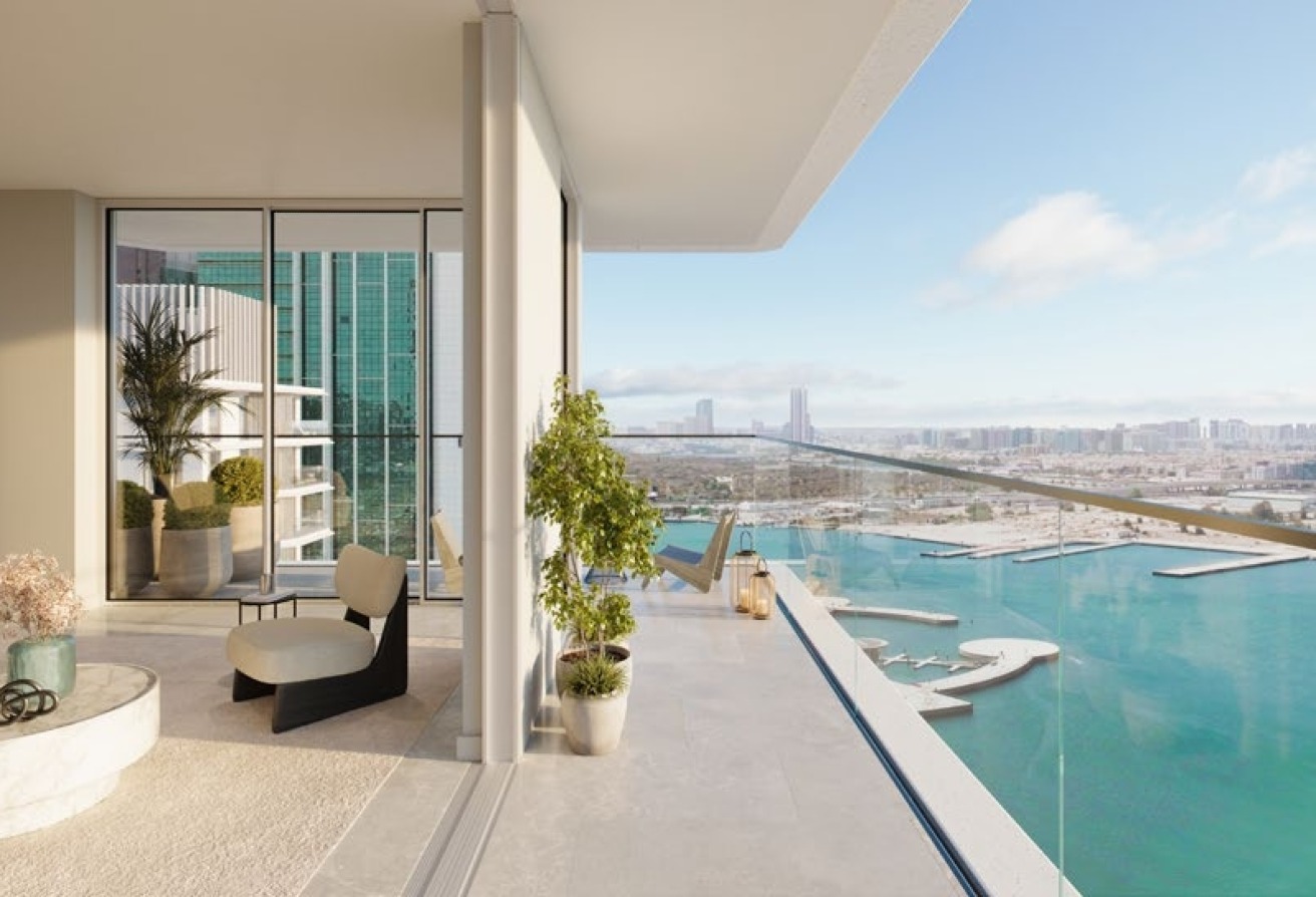 High Floor | Maid’s Room | Balcony