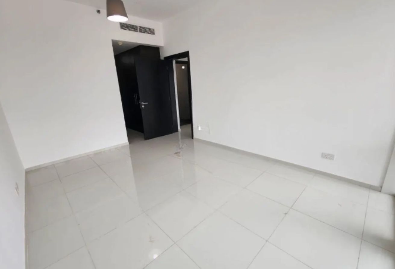 Ready To Move In | High Floor | Open Kitchen