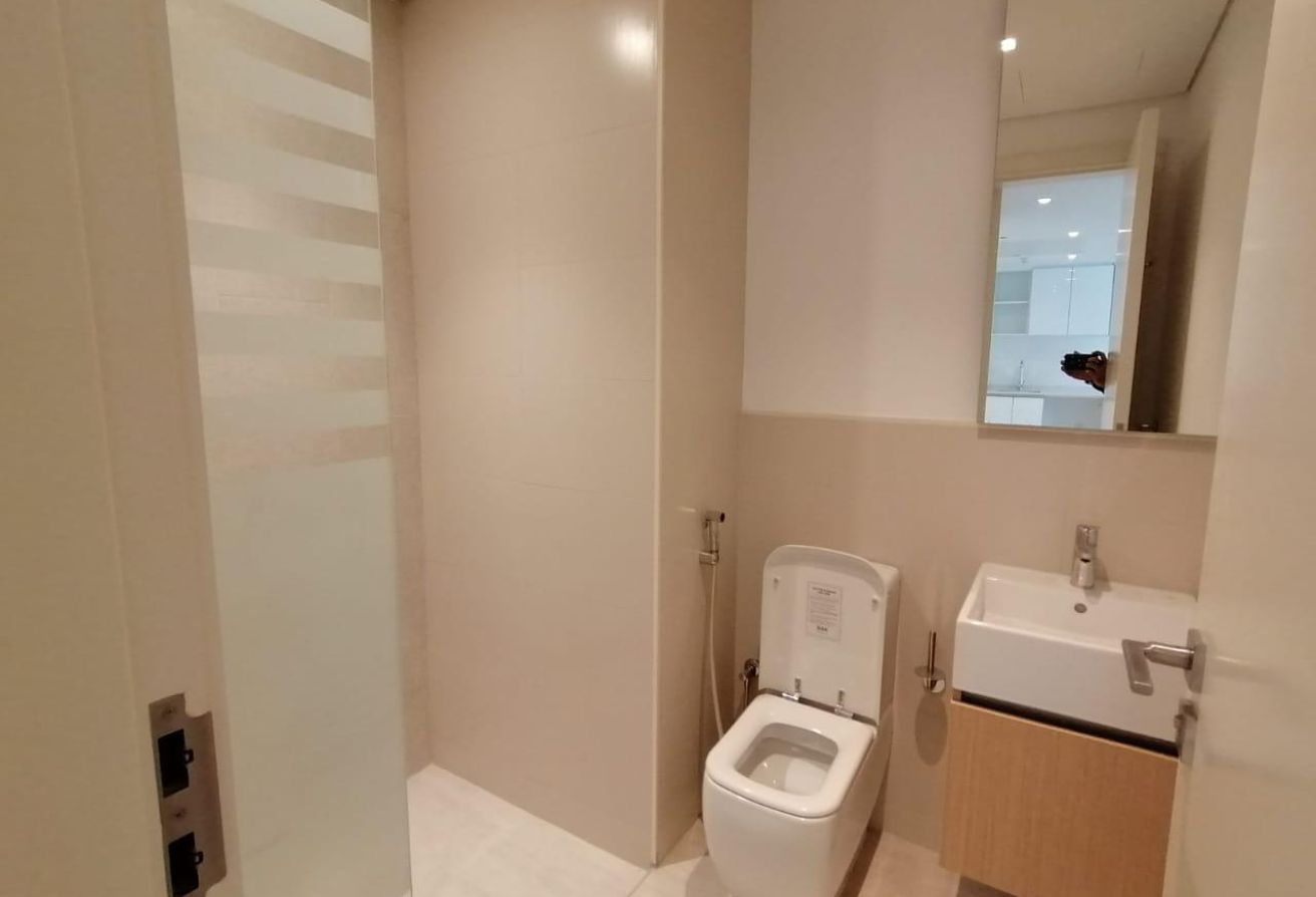 Ready To Move In | High Floor | Balcony