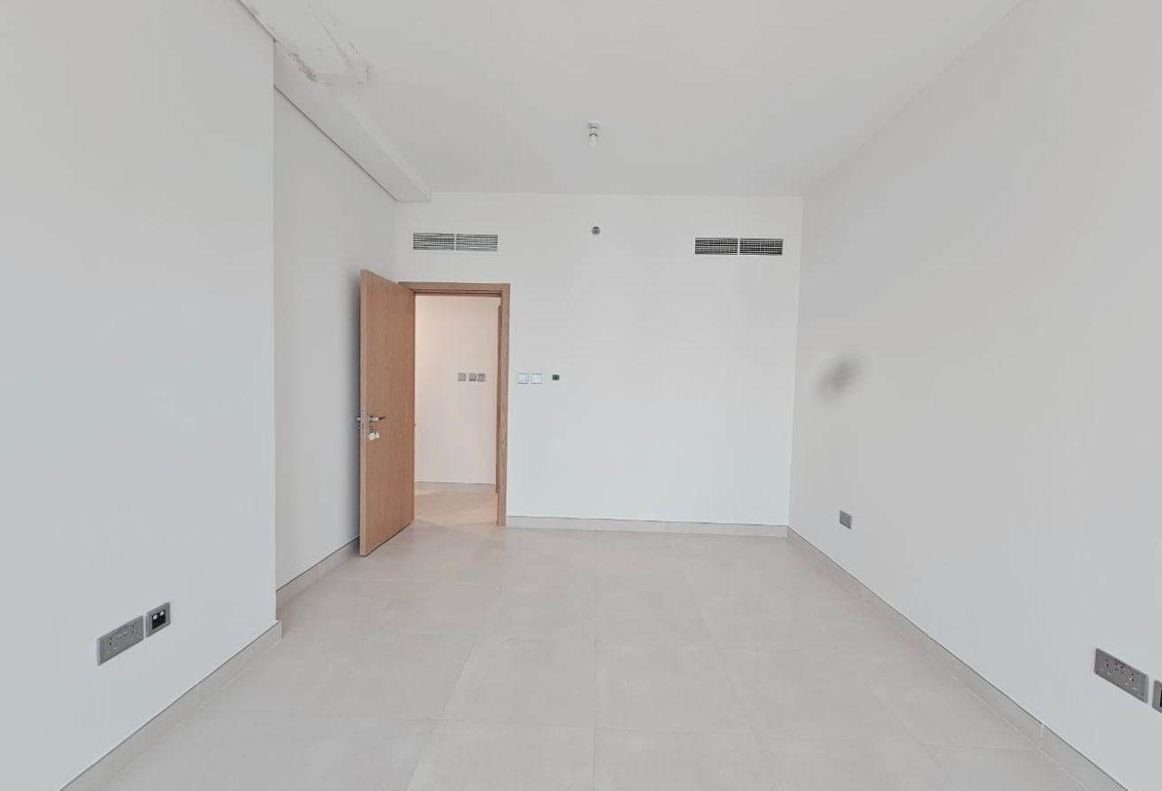 Ready To Move In | Canal View | Viewz 2