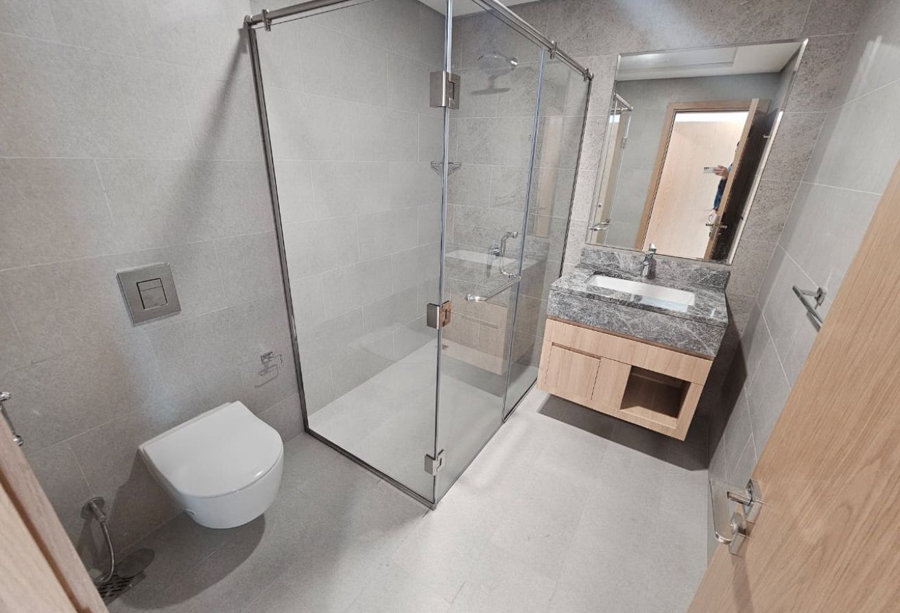 Ready To Move In | Canal View | Viewz 2