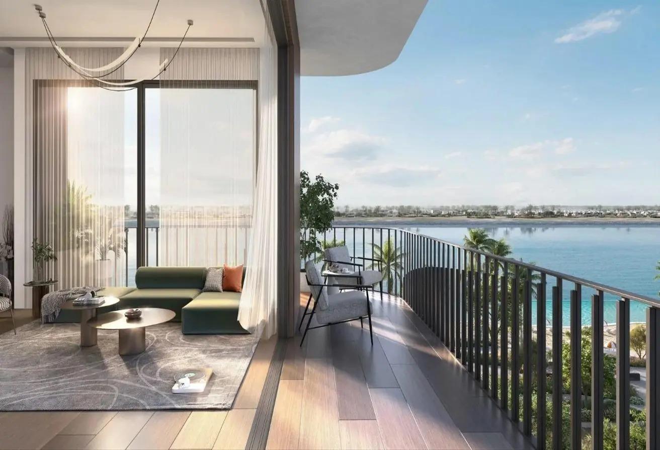 Canal View | High Floor | Balcony
