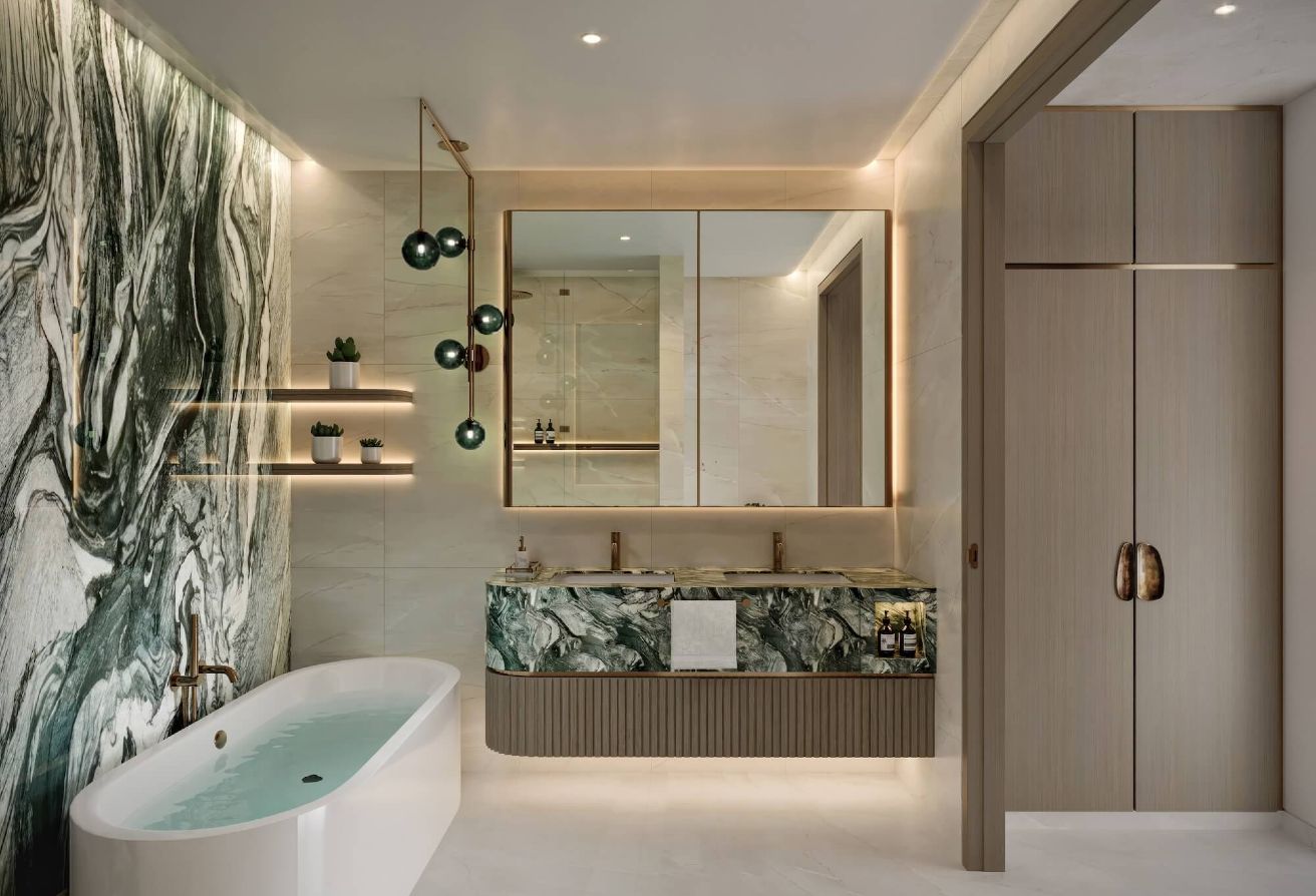 Corner | Canal View | Private Garden | Balcony