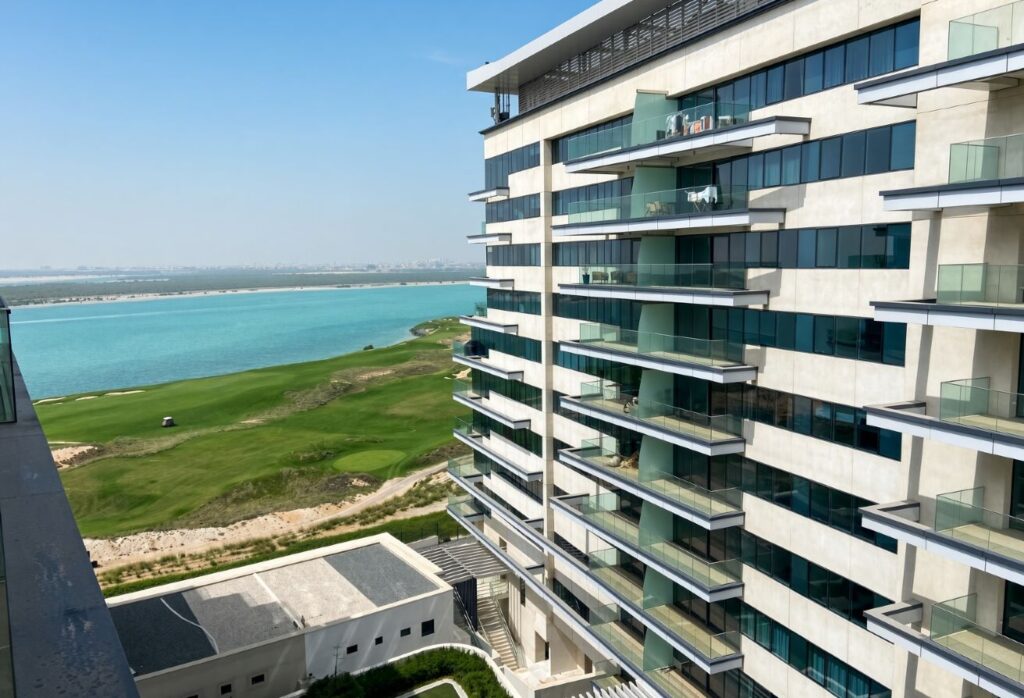 Corner | High Floor | Partial Golf View | Balcony