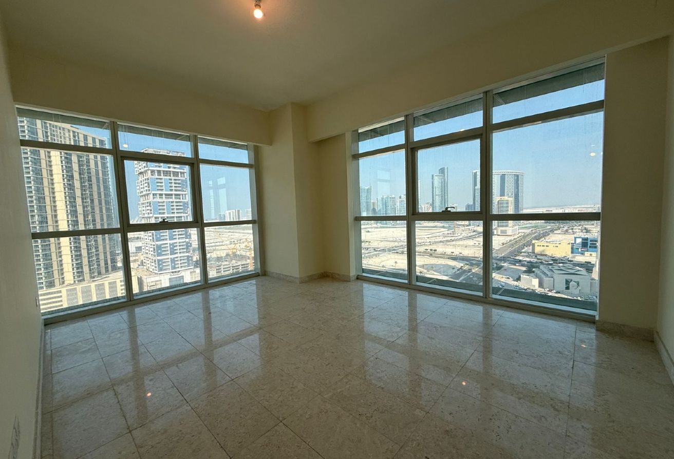 Vacant | Partial Canal View | Open Kitchen