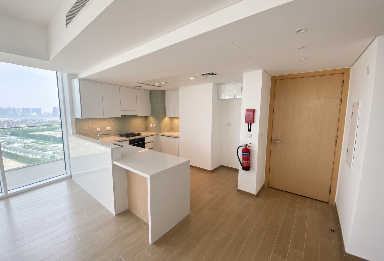 Corner | High Floor | Partial Golf View | Balcony