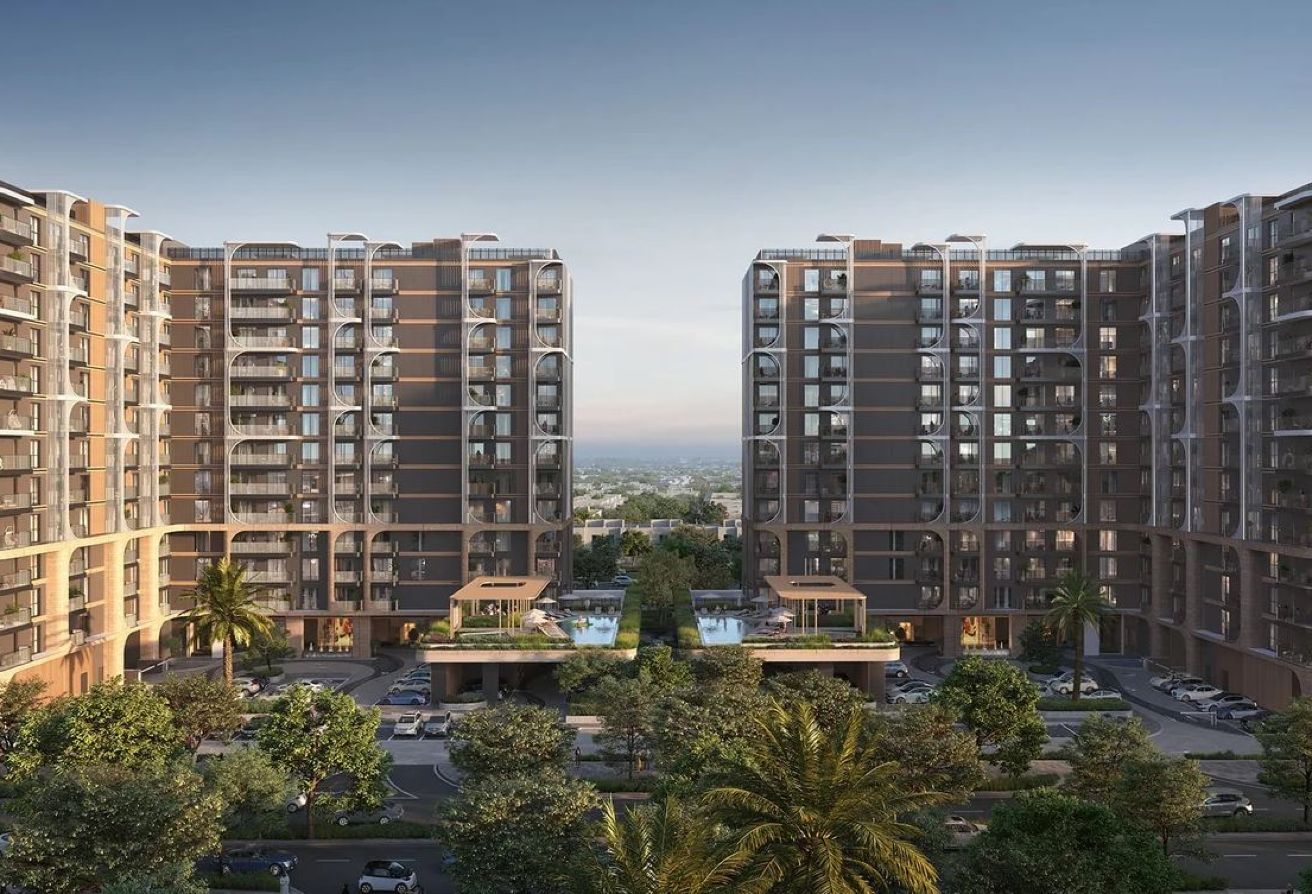 Low Premium | Balcony | Floor-To-Ceiling Windows